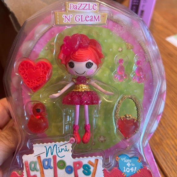 New Ultra Rare Mini Lalaloopsy Doll- Dazzle 'N' GleamRuby Gemstones Collectible